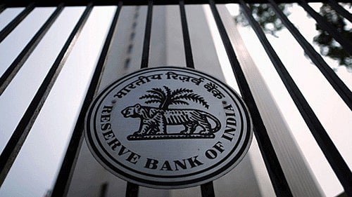 <div class="paragraphs"><p>The reserves rose by $6.4 billion in the reporting week, after rising $20 billion in the previous three weeks.</p></div>