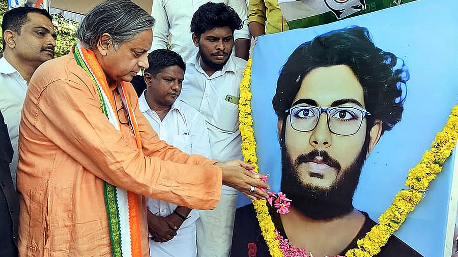 <div class="paragraphs"><p>Thiruvananthapuram: Congress leader Shashi Tharoor pays floral tributes to 20-year-old Siddharthan, a student of the Kerala Veterinary and Animal Sciences University who was found hanging in his hostel bathroom, in Thiruvananthapuram, Saturday, March 2,  2024. </p></div>