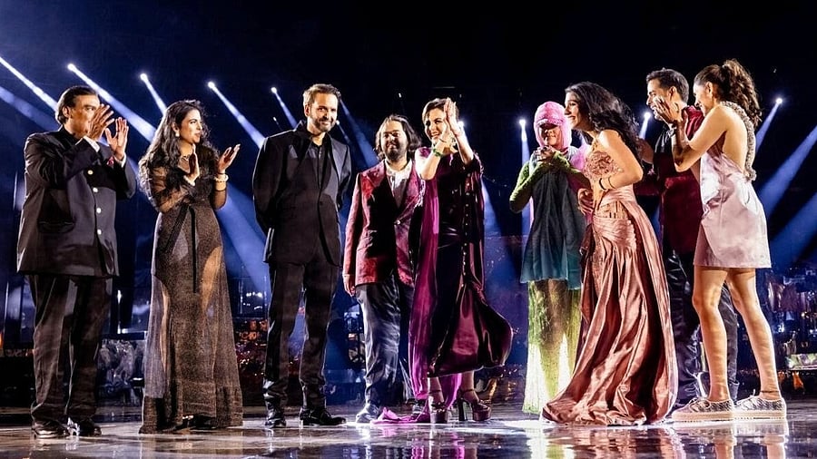 <div class="paragraphs"><p>Barbadian singer Rihanna with Mukesh Ambani, Isha Piramal, Anand Piramal, Anant Ambani, Nita Ambani, Radhika Merchant, Akash and Shloka Mehta Ambani during pre-wedding celebrations of Anant and Radhika in Jamnagar, Gujarat.</p></div>