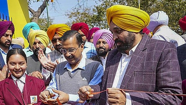 <div class="paragraphs"><p>Delhi Chief Minister and AAP Convenor Arvind Kejriwal and Punjab Chief Minister Bhagwant Mann during the inauguration of School of Eminence, in Ludhiana district, Sunday, March 3, 2024.</p></div>