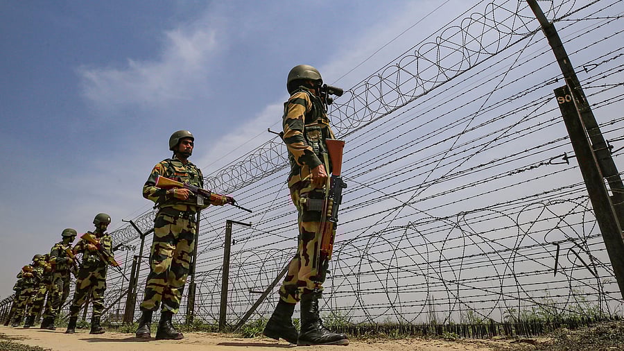 <div class="paragraphs"><p>A file photo of Border Security Force (BSF) personnel at the international border.</p></div>