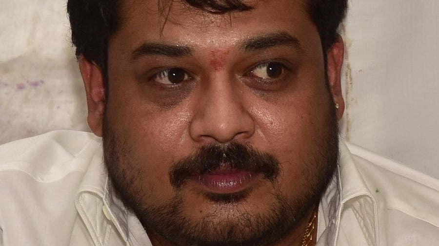 <div class="paragraphs"><p>Sunil Bose is likely to contest from Chamarajanagar.&nbsp;</p></div>