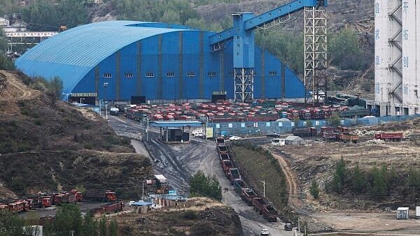 <div class="paragraphs"><p>A coal mine in Shaanxi province, China.</p></div>
