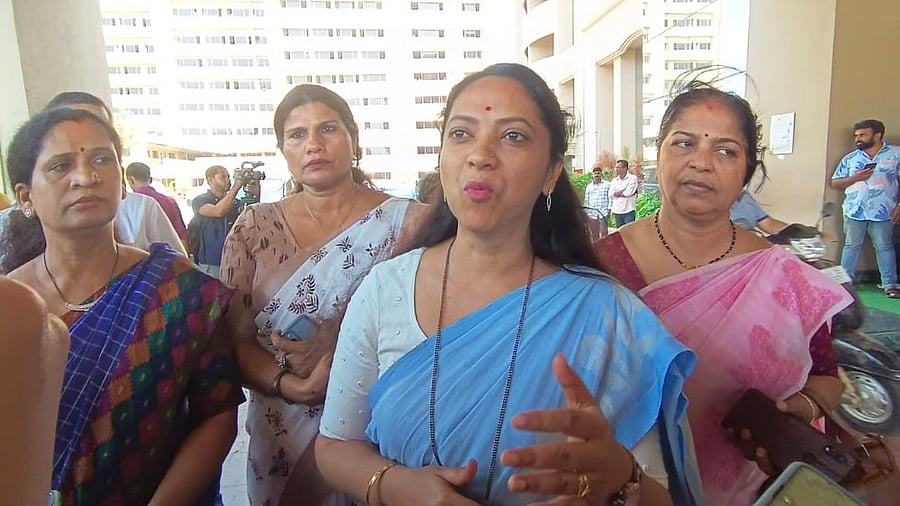 <div class="paragraphs"><p>File photo of Karnataka State Commission for Women Chairperson Nagalakshmi Chaudhary.&nbsp;</p></div>