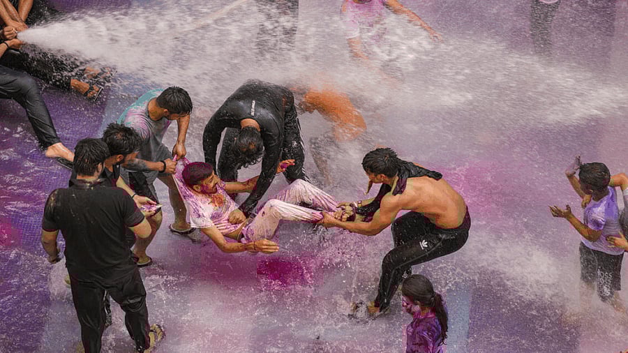 <div class="paragraphs"><p>Holi celebrations across India.</p></div>