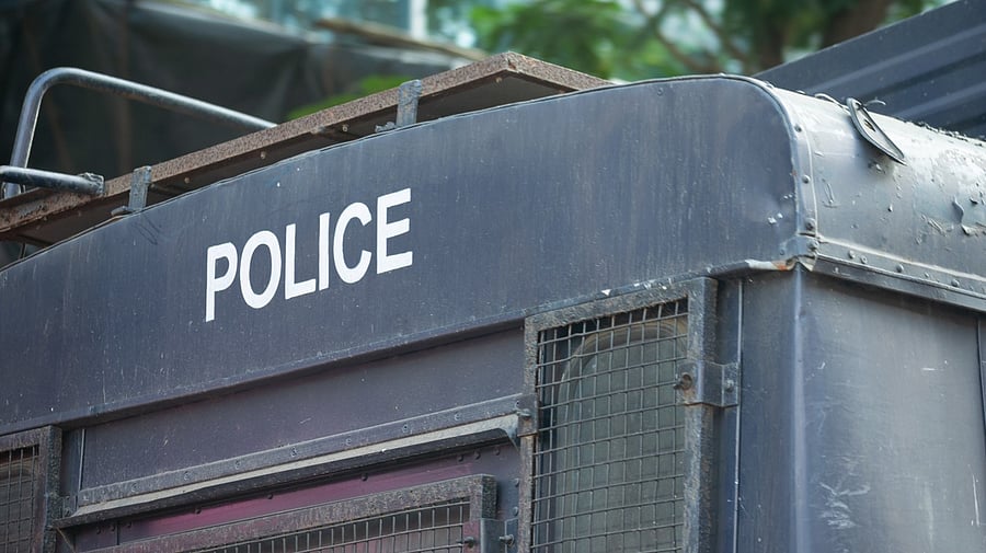 <div class="paragraphs"><p>Representative image of a police van.</p></div>