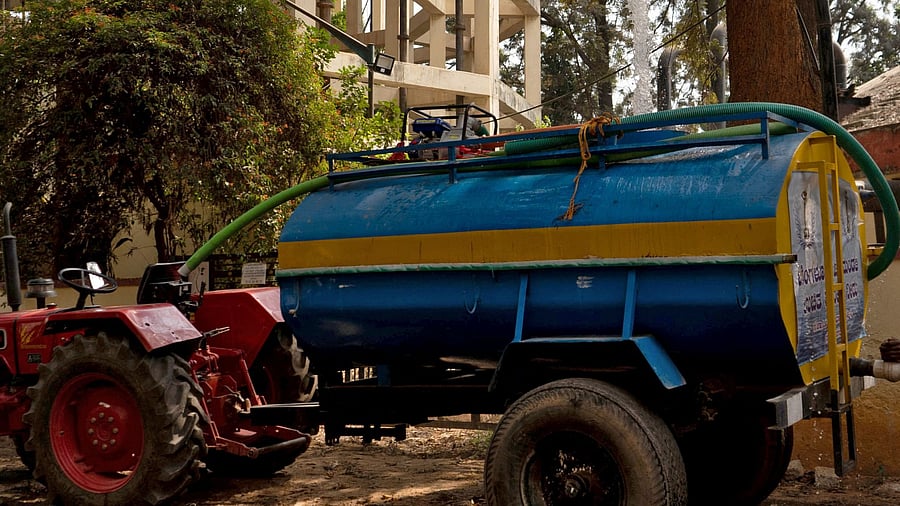 <div class="paragraphs"><p>A water tanker at a filling station in Bengaluru.  </p></div>