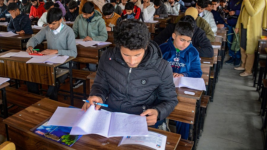 <div class="paragraphs"><p>Representative image showing students in a classroom.</p></div>