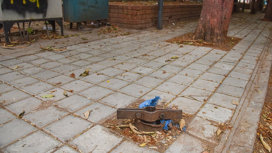 <div class="paragraphs"><p>While the BWSSB has been providing water supply to the core areas where the pipeline infrastructure is already in place, the BBMP has been drilling borewells in the outskirts. </p></div>