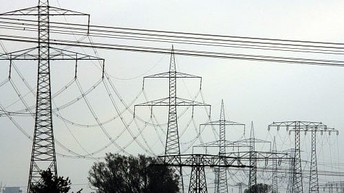 <div class="paragraphs"><p>After a 130-km overland transmission line in India, an undersea line will emerge at Thiruketheeswaram in Mannar in northeast Sri Lanka.</p></div>
