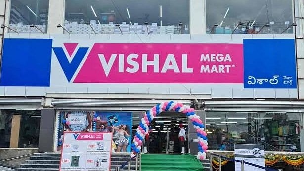 <div class="paragraphs"><p>Vishal Mega Mart</p></div>