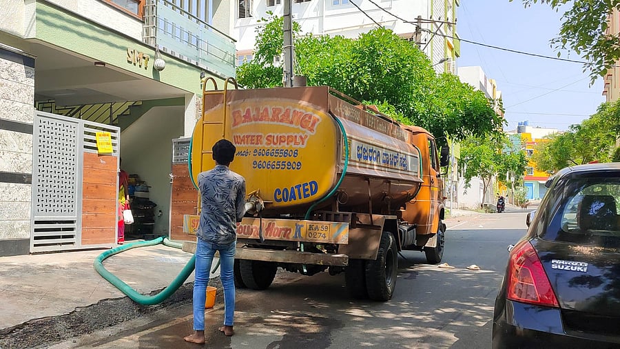<div class="paragraphs"><p>BWSSB says residents can either call the BBMP or the BWSSB helpline if tankers overcharge.&nbsp;</p></div>