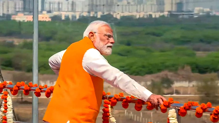 <div class="paragraphs"><p>Prime Minister Narendra Modi inspects the 4 Level-Interchange of the Haryana Section of the Dwarka Expressway during its inauguration, in New Delhi, on Monday.</p></div>