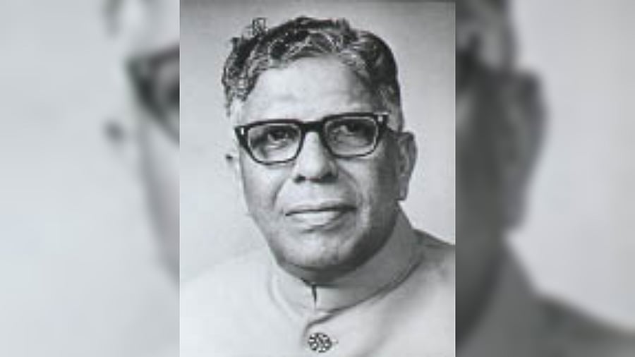 <div class="paragraphs"><p>Justice K S Hegde</p></div>