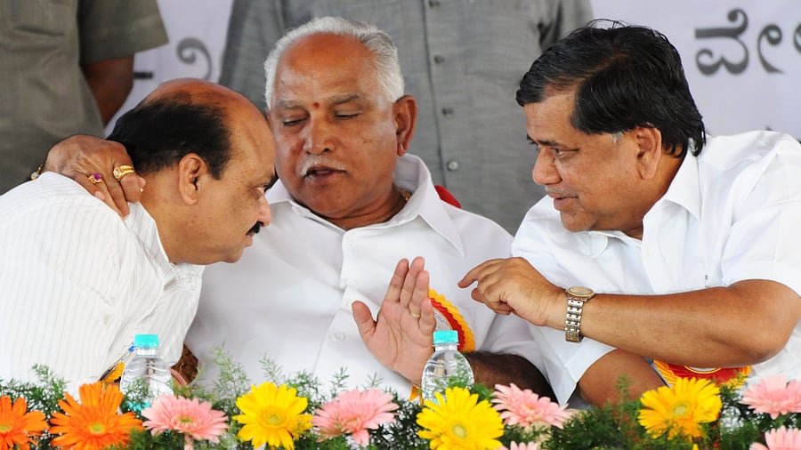 <div class="paragraphs"><p>File Photo: B S Yediyurappa (C) along with Jagadish Shettar (R) and Basavaraj Bommai. </p></div>