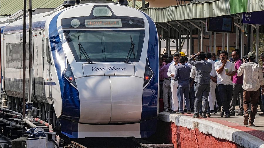 <div class="paragraphs"><p>Vande Bharat Express train on the Chennai-Bengaluru-Mysuru route.</p></div>