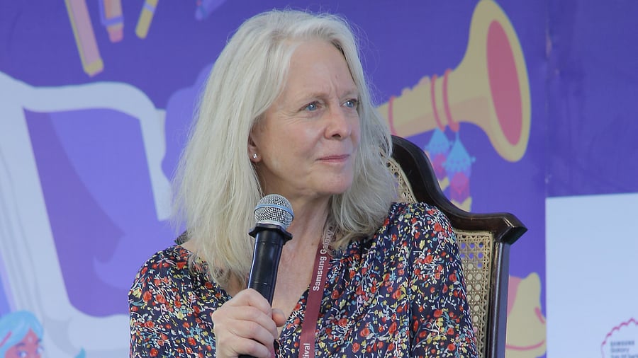 <div class="paragraphs"><p>Bonnie Garmus. </p></div>