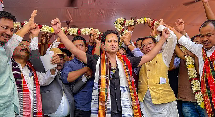 <div class="paragraphs"><p>West Tripura: TIPRA founder Pradyot Kishore Manikya Debbarma with supporters.</p></div>