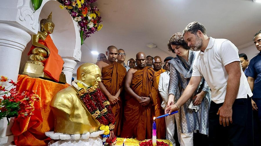 <div class="paragraphs"><p>Congress leaders Rahul Gandhi and Priyanka Gandhi pay tribute to B.R. Ambedkar during the 'Bharat Jodo Nyay Yatra', at Chaityabhoomi, Shivaji Park in Mumbai.</p></div>