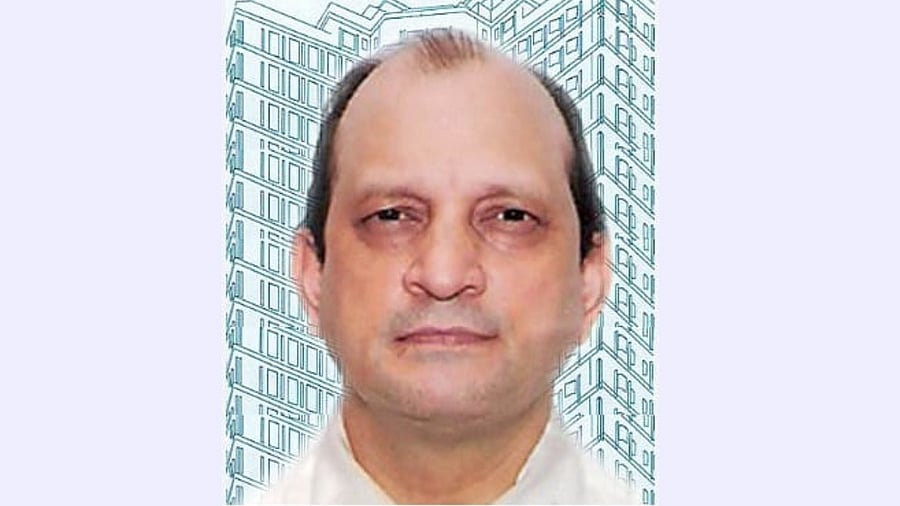 <div class="paragraphs"><p>Dr Christopher de Souza</p></div>