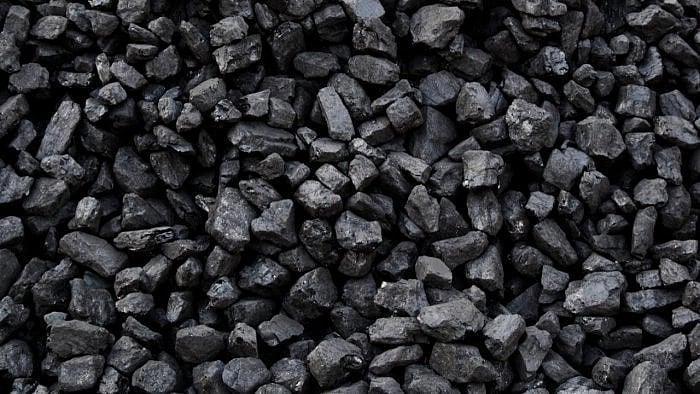 <div class="paragraphs"><p>Representative image for coal.</p></div>