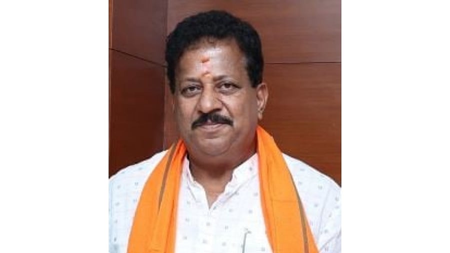 <div class="paragraphs"><p>S R Vishwanath.</p></div>