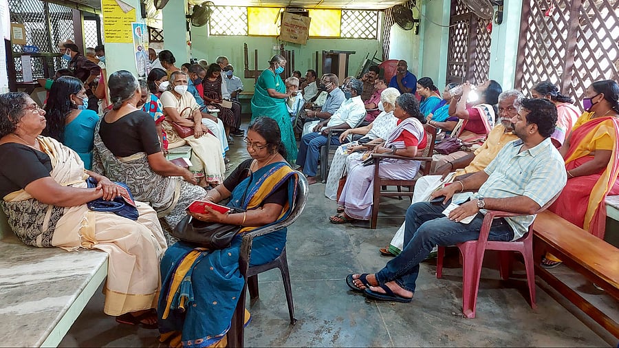 <div class="paragraphs"><p>In pic, elderly citizens waiting.</p></div>