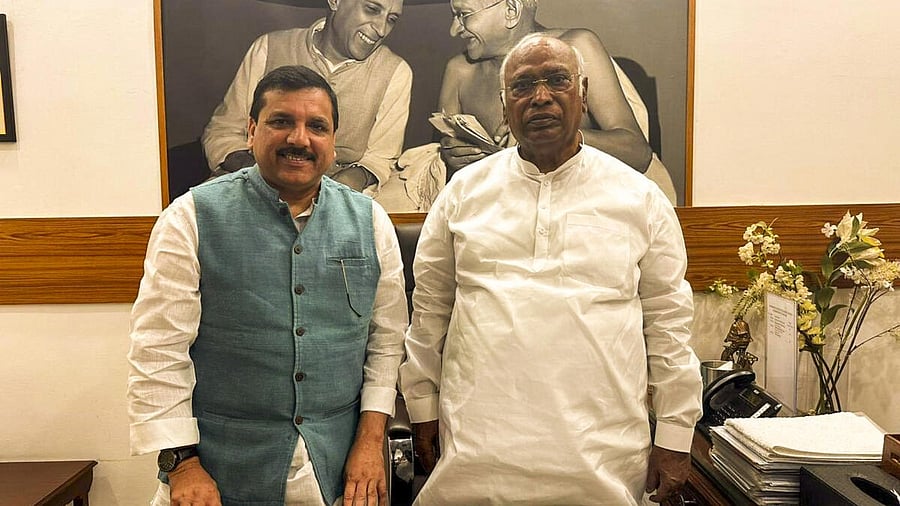 <div class="paragraphs"><p>AAP leader Sanjay Singh during a meeting with Congress President Mallikarjun Kharge. </p></div>