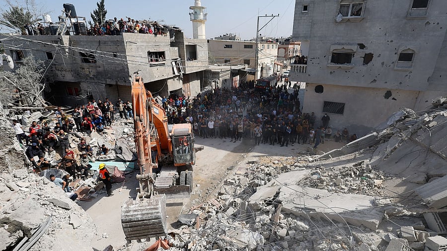 <div class="paragraphs"><p>The two Lebanese security sources said that the Israeli attack targeted a training camp belonging to Hezbollah in Janta village, near the border with Syria.</p></div>