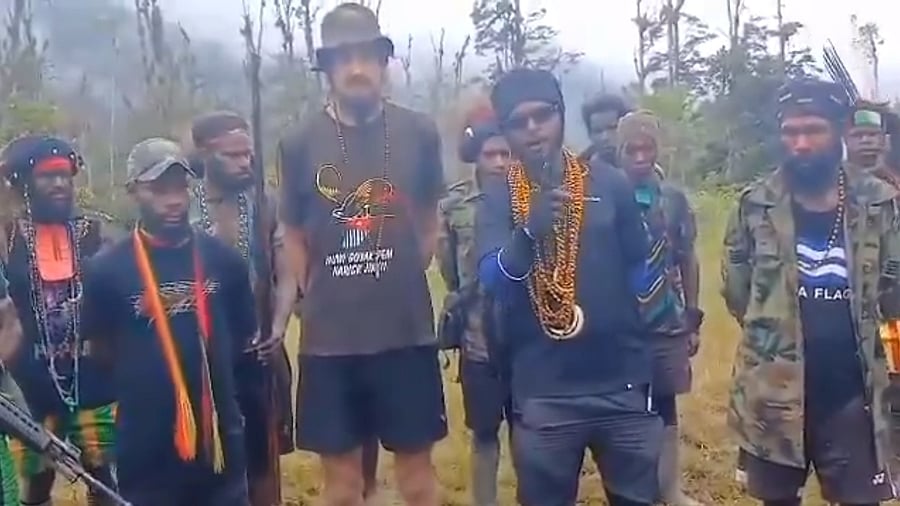 <div class="paragraphs"><p>The rebel group also said it will only release the New Zealand pilot through a negotiation facilitated by the United Nations.</p></div>