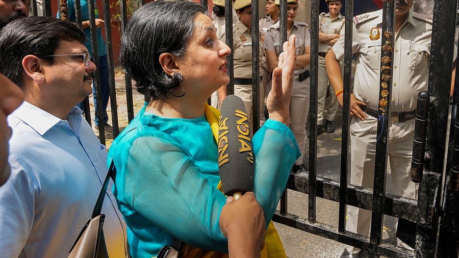 <div class="paragraphs"><p>Trinamool Congress (TMC) leader Sagarika Ghose interacts with the media.</p></div>