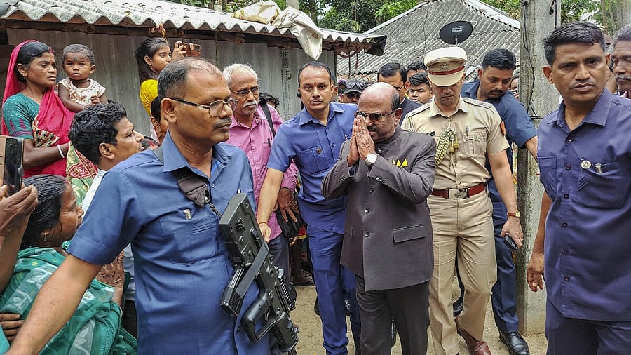 <div class="paragraphs"><p>A file image of West Bengal Governor CV Anand Bose meeting a victim of political violence in West Medinipur.</p></div>