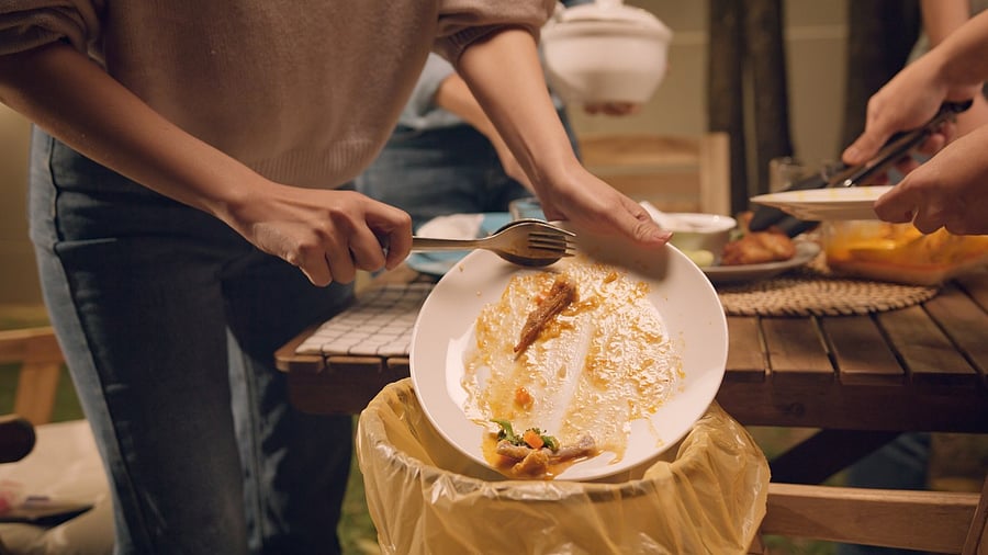 <div class="paragraphs"><p>It is estimated that the volume of food lost or wasted is enough to end world hunger four times over.</p></div>