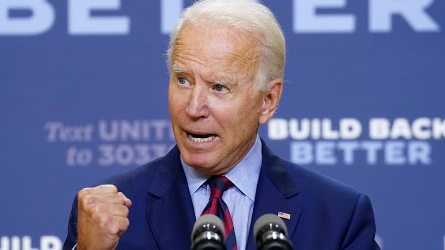 <div class="paragraphs"><p>Some 22% of registered voters in the poll said they had not picked a candidate, were leaning toward third-party options or might not vote at all.</p></div>