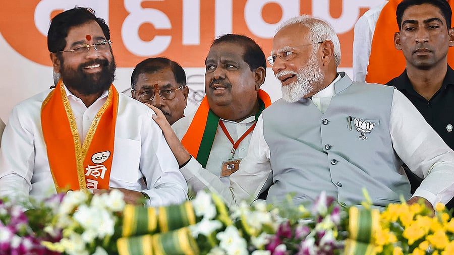 <div class="paragraphs"><p>Prime Minister Narendra Modi with Maharashtra Chief Minister Eknath Shinde </p></div>