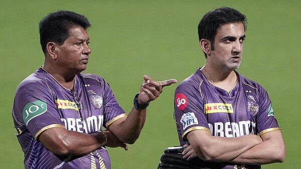 <div class="paragraphs"><p>Kolkata Knight Riders head coach Chandrakant Pandit (L).</p></div>