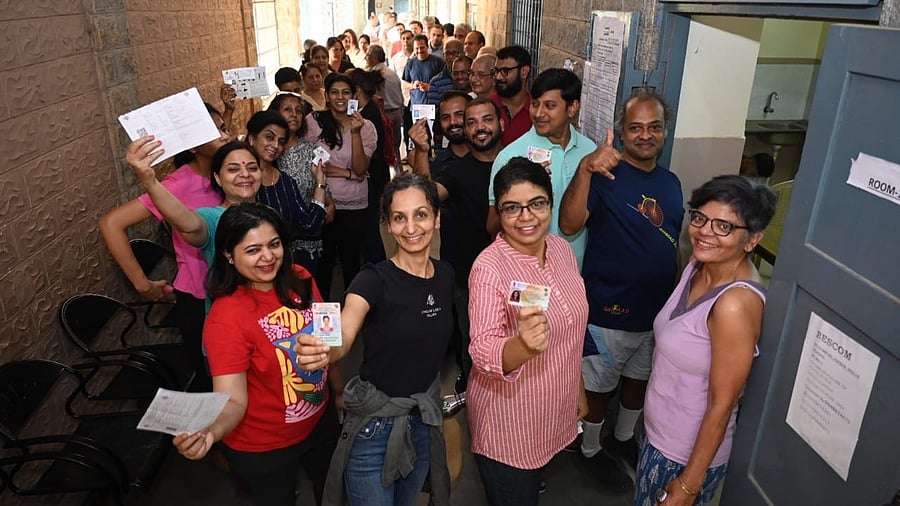 <div class="paragraphs"><p>People cast their vote at the St Joseph Indian High School, Malya road.</p></div>