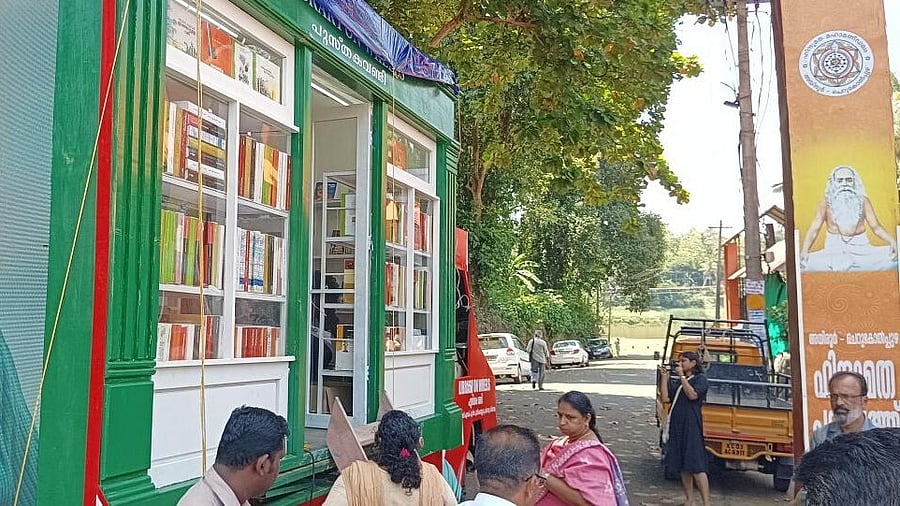 <div class="paragraphs"><p>Two mini lorries have been converted into the libraries on wheels as part of Thomas Isaac's campaign.&nbsp;</p></div>