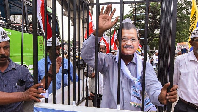 <div class="paragraphs"><p> AAP workers protest against Delhi CM's arrest.</p></div>