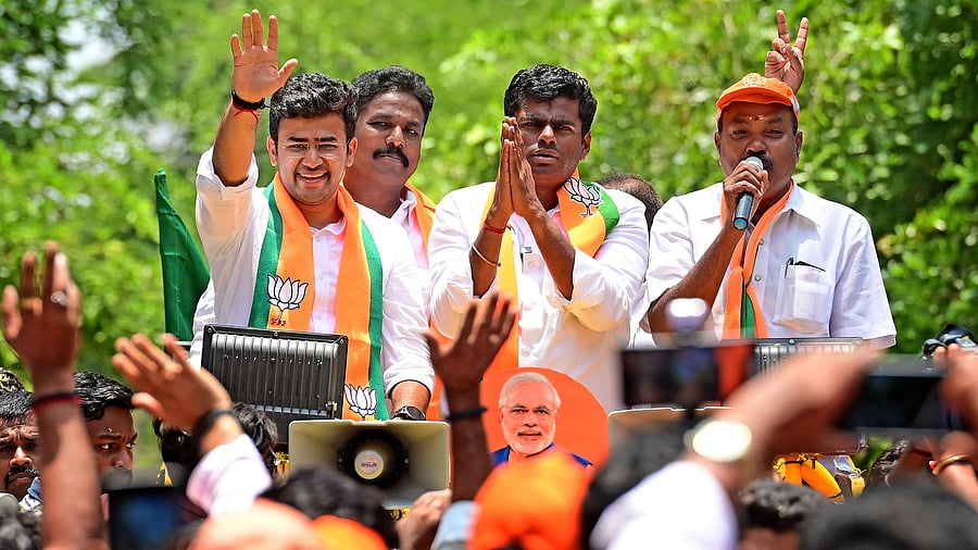 <div class="paragraphs"><p>Tejasvi Surya, the BJP candidate for the Bangalore South constituency, and Tamil Nadu party unit chief K Annamalai along with supporters at Siddapura on Monday. </p></div>