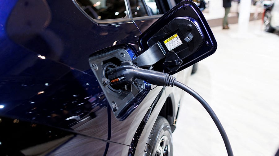 <div class="paragraphs"><p>Representative image of a&nbsp;plug-in SUV.</p></div>