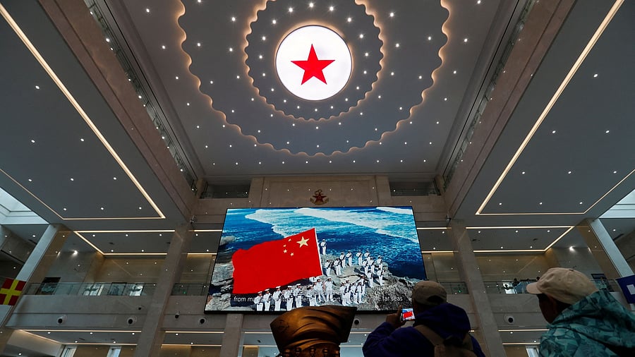 <div class="paragraphs"><p>The Eastern Theatre of the PLA organized the army, navy, air force and rocket force of the theatre to carry out the exercises in the vicinity of the island of Taiwan.</p></div>