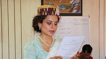 <div class="paragraphs"><p>BJP candidate Kangana Ranaut files nomination.</p></div>