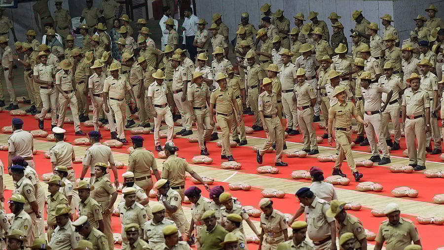 <div class="paragraphs"><p>The physical fitness of cops has been a subject of debate across India for decades now.</p></div>