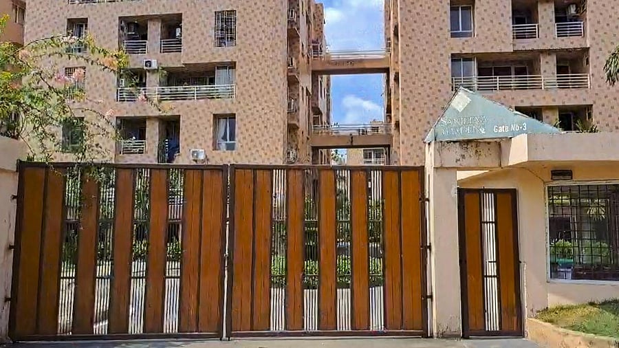 <div class="paragraphs"><p>Residential complex where Bangladesh MP Anwarul Azim Amar stayed during his personal visit, at New Town area. </p></div>