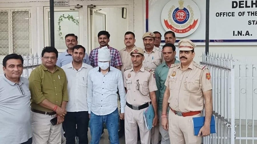 <div class="paragraphs"><p>The boy had taken a photo of the accused, upon which Delhi Police had started probing the matter. </p></div>