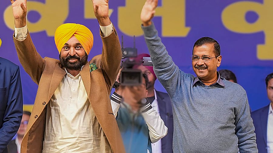 <div class="paragraphs"><p>Punjab CM Bhagwant Mann and his Delhi counterpart Arvind Kejriwal.</p></div>