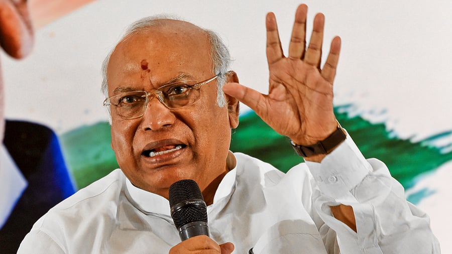 <div class="paragraphs"><p>Congress President Mallikarjun Kharge addresses the media, in Hyderabad, Friday.</p></div>