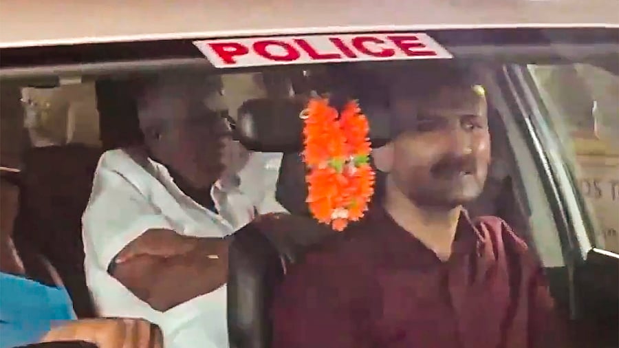 <div class="paragraphs"><p>Karnataka JD(S) MLA H D Revanna being taken into custody by officials of a Special Investigation Team in a kidnapping case, on Saturday, May 4, 2024.</p></div>
