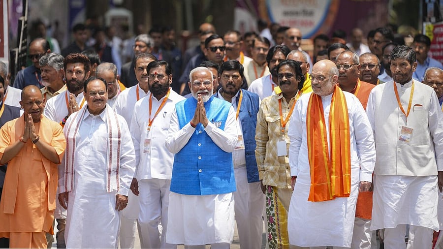 <div class="paragraphs"><p>PM Modi Narendra Modi accompanied by Union Home Minister Amit Shah and other leaders in Varanasi.</p></div>